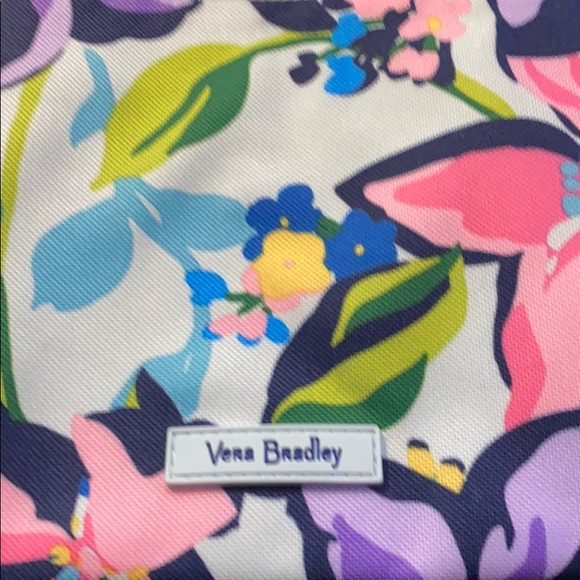 Vera Bradley lighten up wristlet - Picture 3 of 5